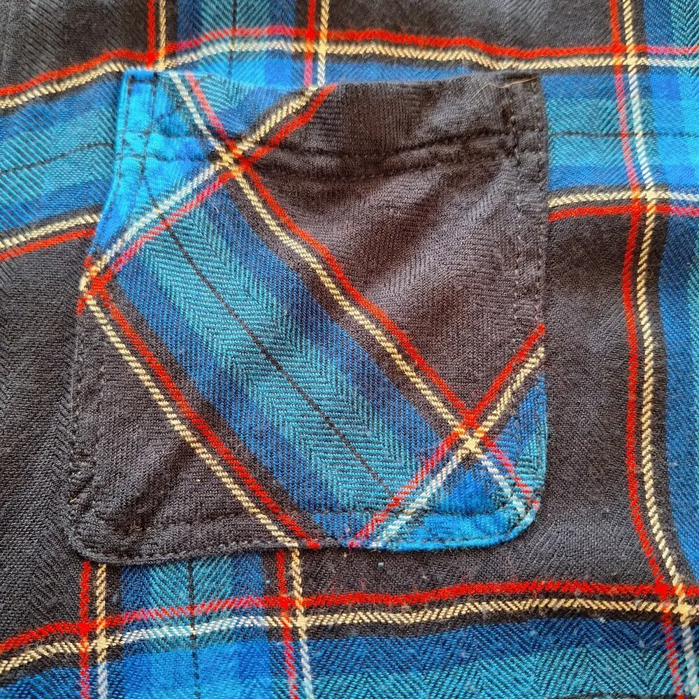 Beachlunchlounge Navy Blue Red White Plaid Button-Up Top - Picture 3 of 7